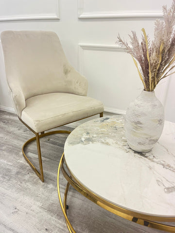 Chelmsford Beige - Gold Base